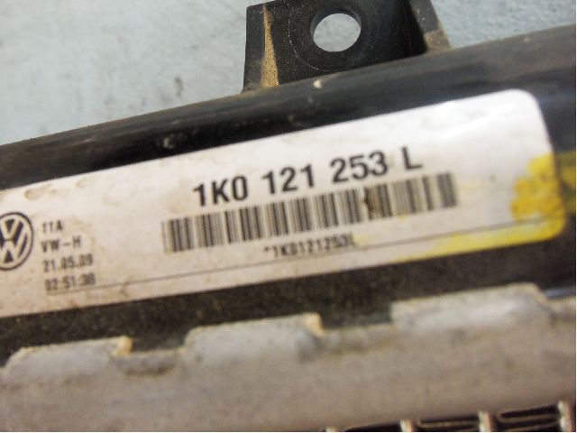 Volkswagen VW PASSAT 05-11 Radiator Manuell