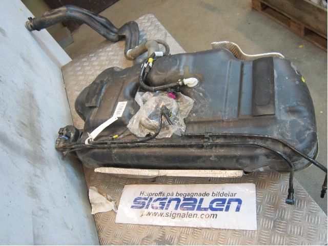 Opel MERIVA B 10-17 Drivstofftank Diesel