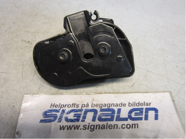 Volkswagen VW CADDY      04-10 Dørlås - Låsekasse