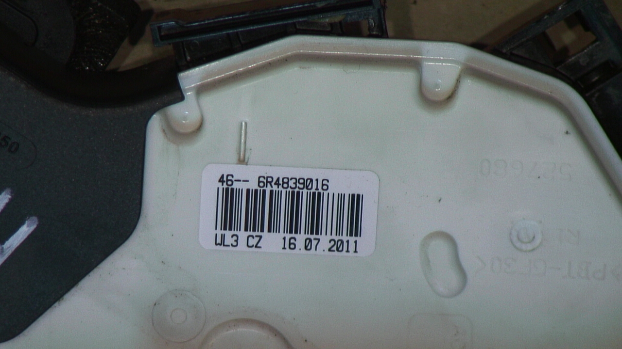 Volkswagen VW POLO 10-17 Dørlås - Låsekasse