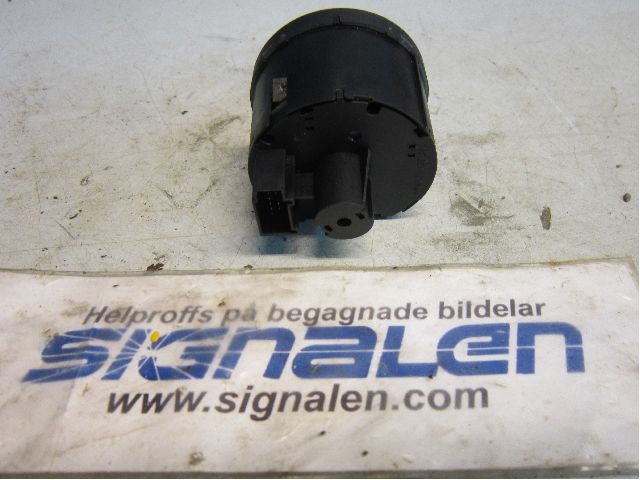 Volkswagen VW GOLF PLUS/CROSS GOLF 04-14 Bryter Hovedlys