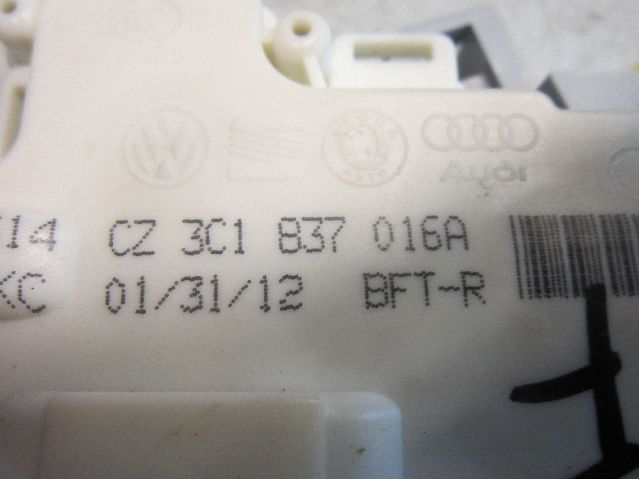Volkswagen VW PASSAT 11-14 Dørlås - Låsekasse