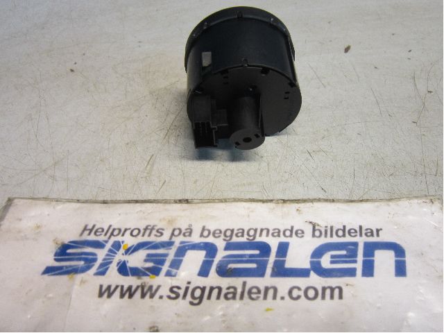 Volkswagen VW PASSAT 11-14 Bryter Hovedlys