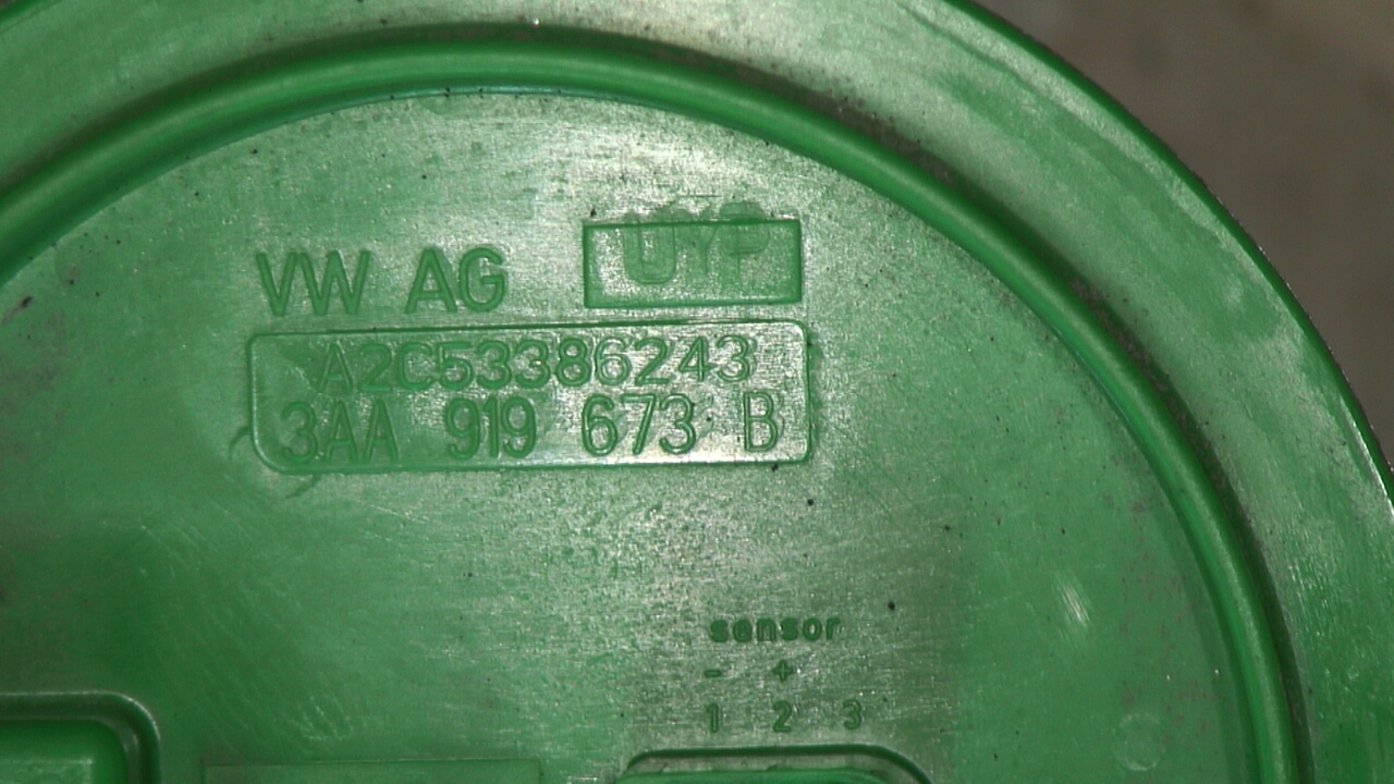 Volkswagen VW PASSAT 11-14 Giver Drivstofftank