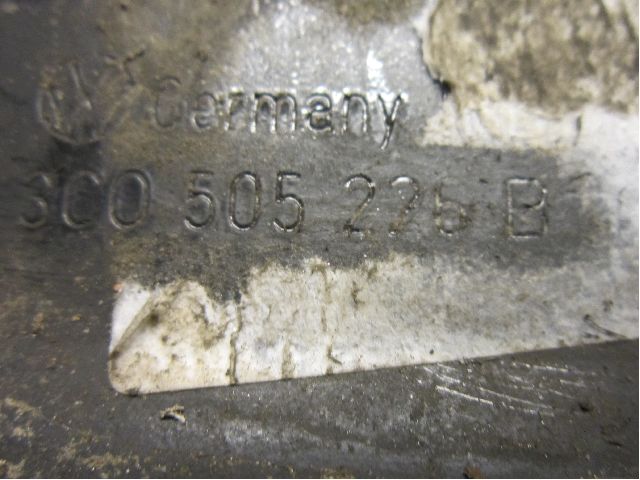 Volkswagen VW PASSAT 11-14 Bærearm Bak Høyre