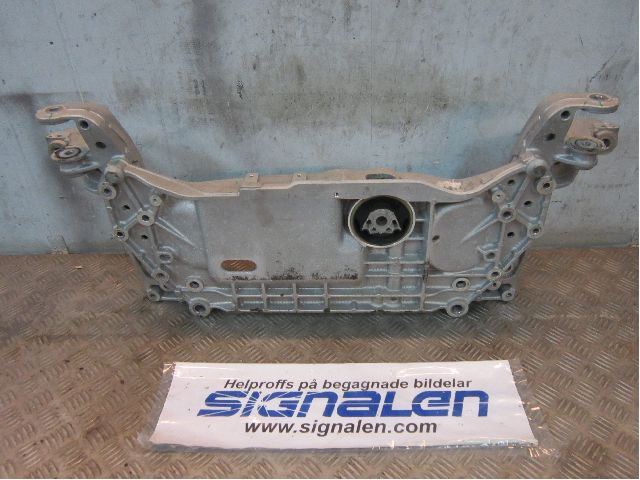 Volkswagen VW SCIROCCO 09-17 Forstillingsbjelke(Tvergående)