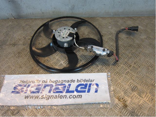 Volkswagen VW GOLF VI 09-13 Kjølevifte Elektrisk