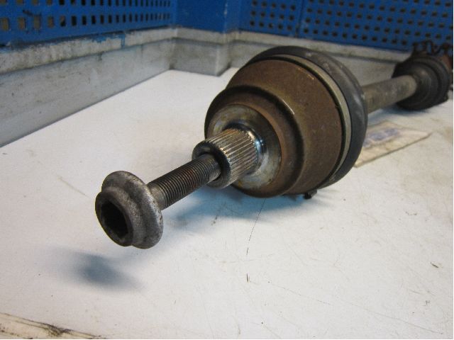 Audi A6/S6     05-11 Drivaksel Foran Kompl Venstre