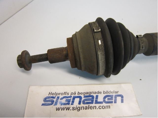 Volkswagen VW TOURAN 03-10 Drivaksel Foran Kompl Høyre