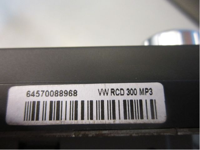 Volkswagen VW CADDY      04-10 Stereo Radio