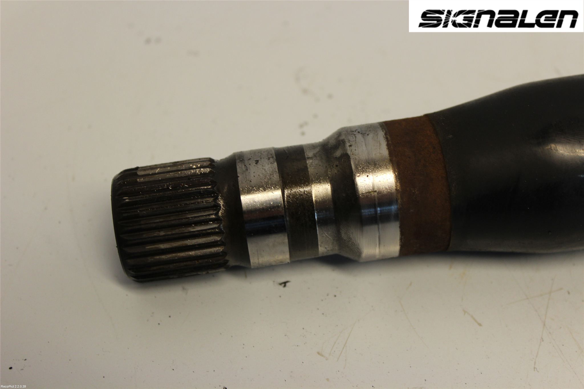 Saab 9-3 VER2/VER3 08-15 Drivaksel Foran Kompl Høyre