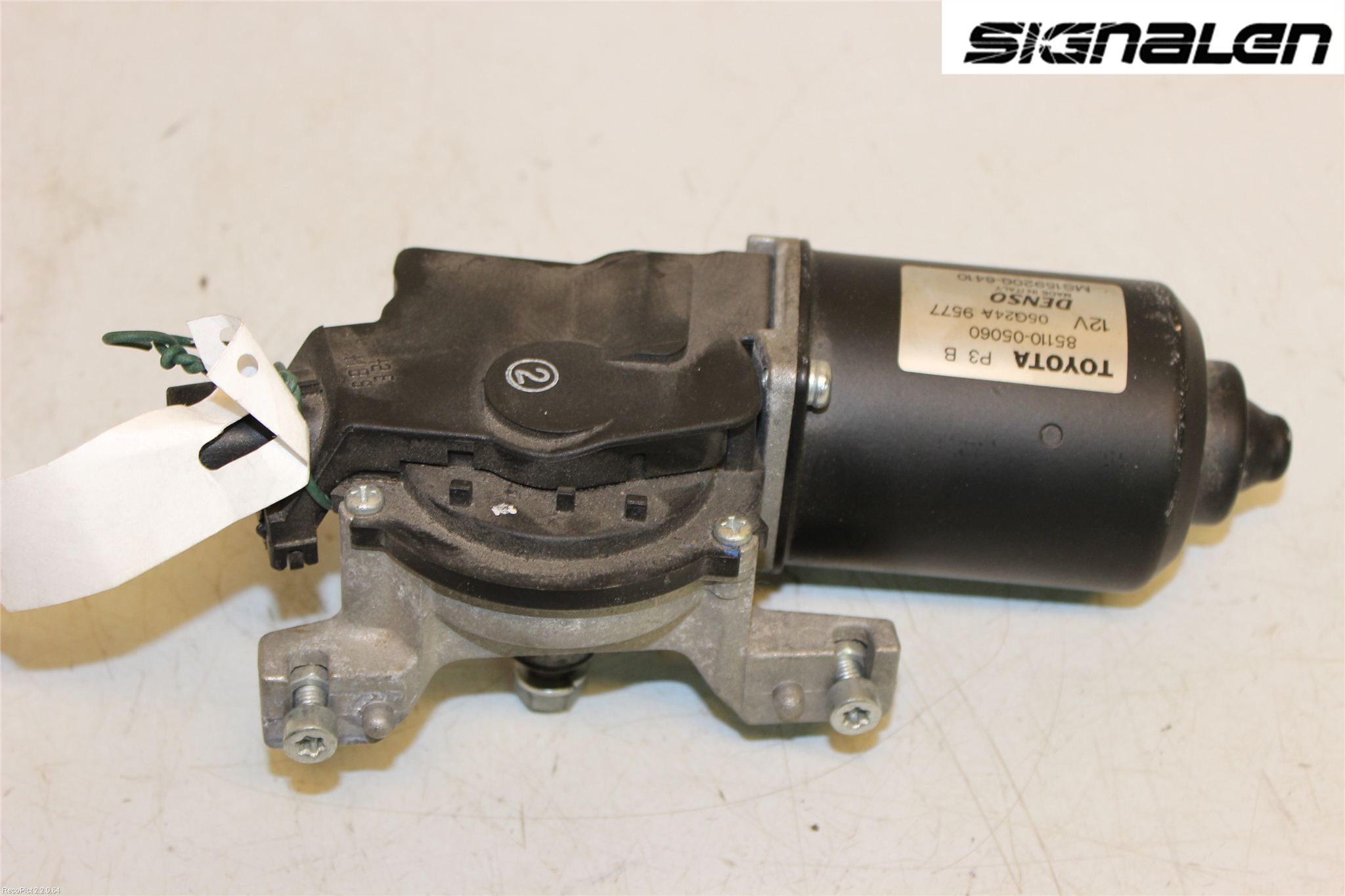 Toyota AVENSIS 03-06 Viskermotor Frontrute