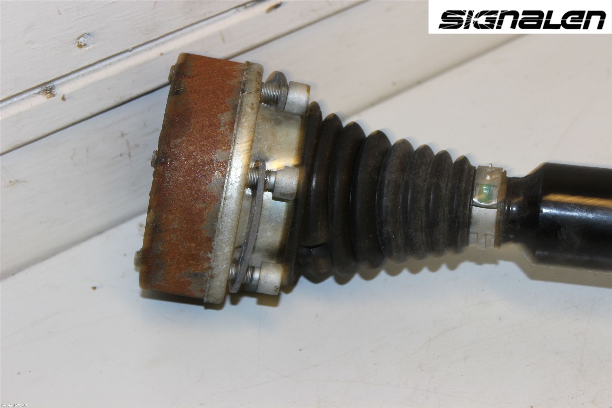 Volkswagen VW GOLF VI 09-13 Drivaksel Foran Kompl Høyre