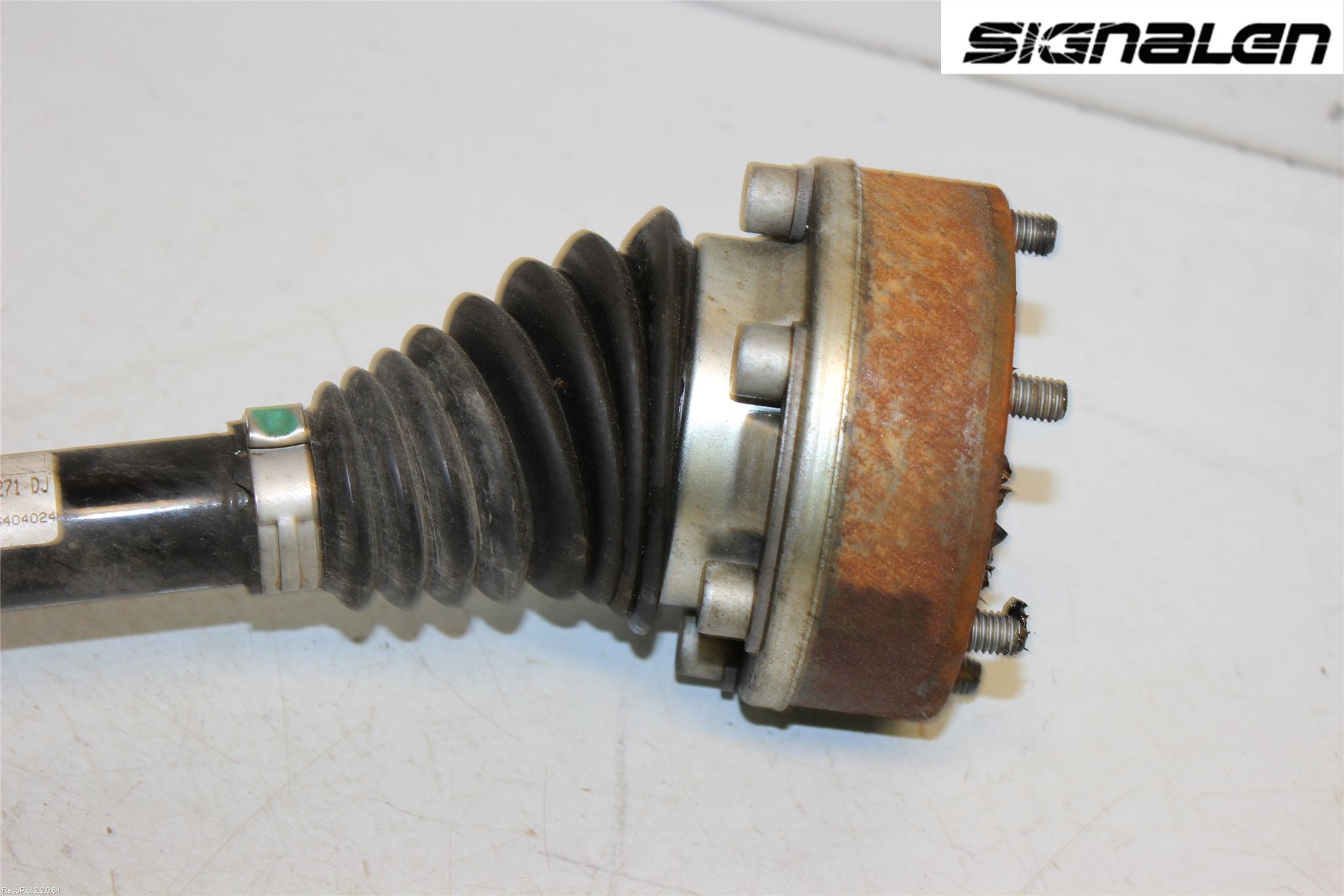Volkswagen VW GOLF VI 09-13 Drivaksel Foran Kompl Venstre