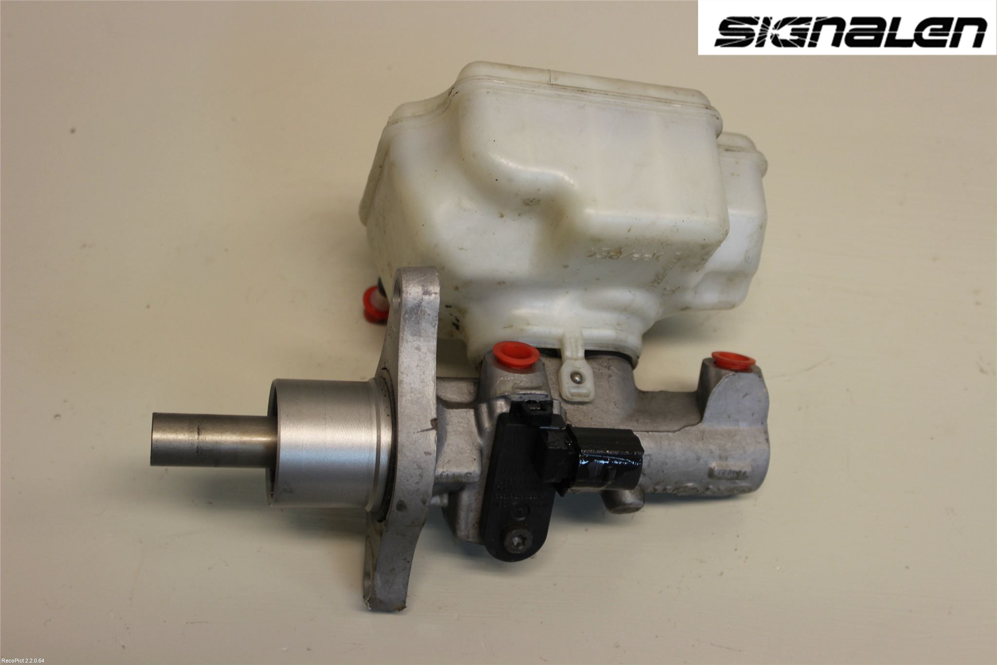 Volkswagen VW CADDY      04-10 Brems Hovedsylinder