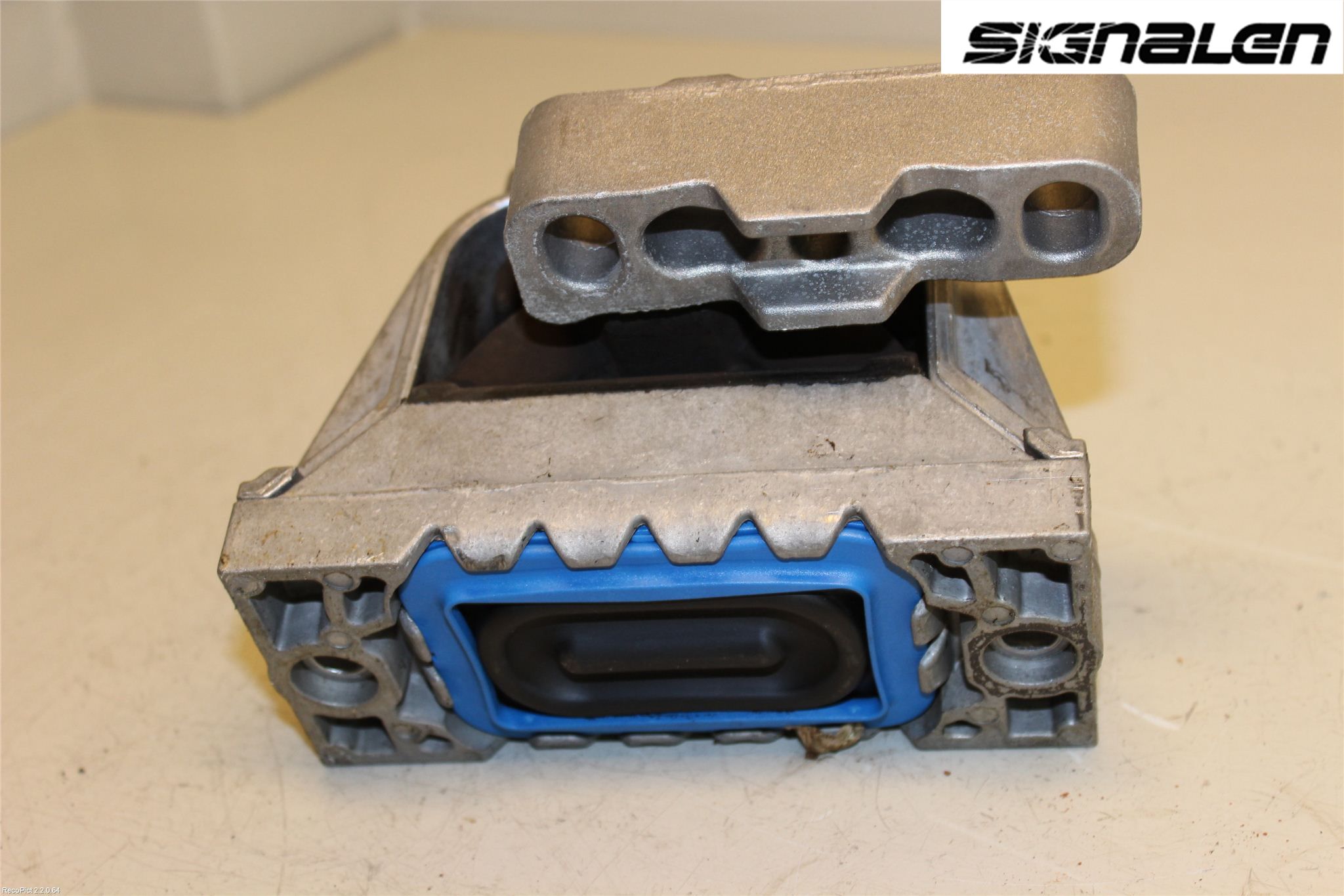 Volkswagen VW PASSAT 11-14 Motor Feste Gummi
