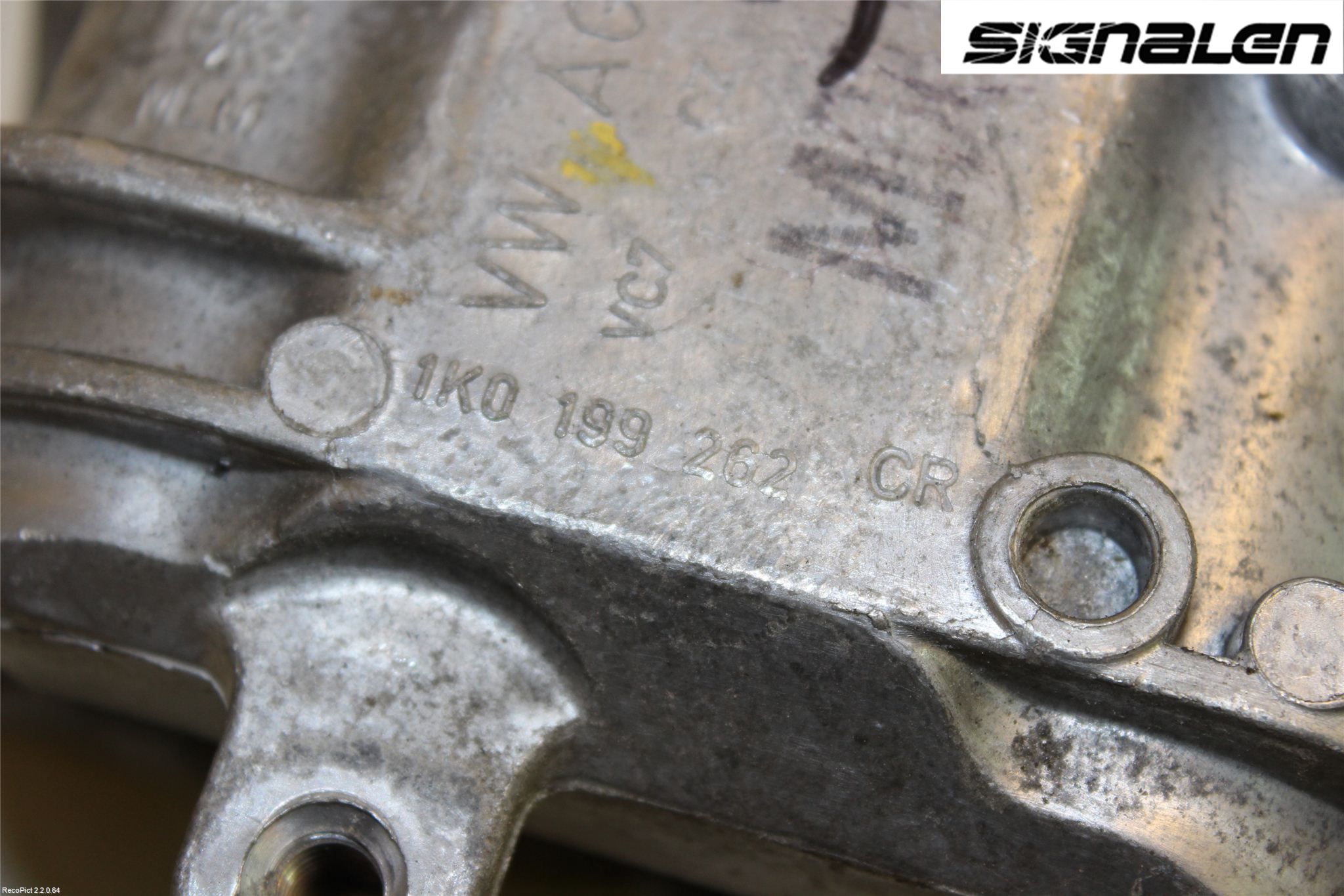 Volkswagen VW PASSAT 11-14 Motor Feste Gummi
