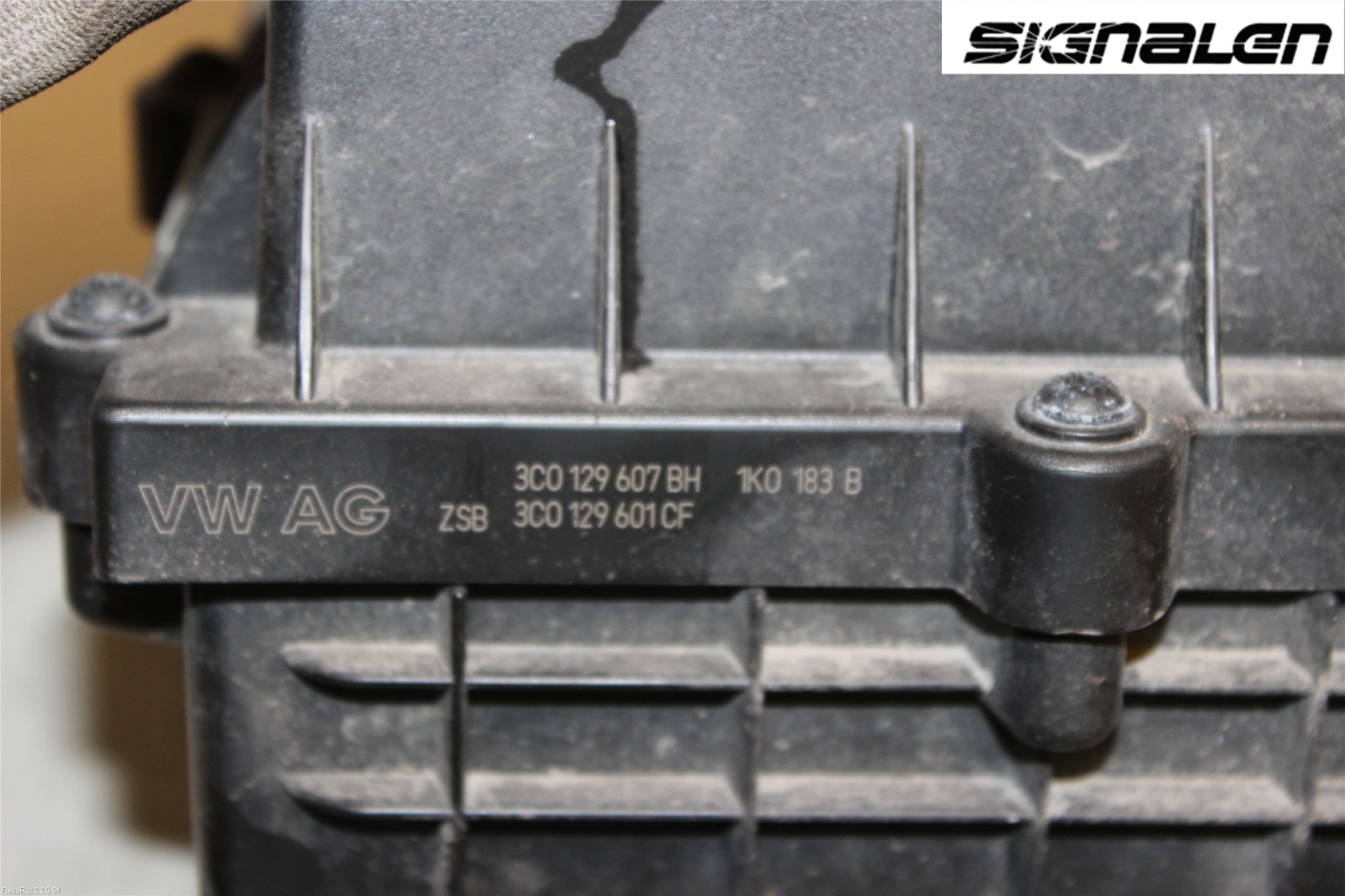 Volkswagen VW PASSAT 11-14 Luftfilter Boks