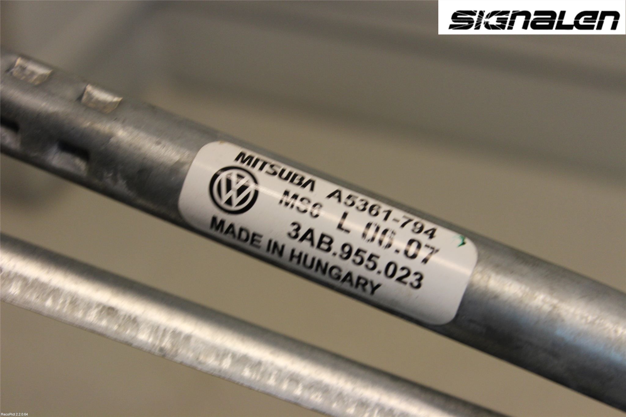 Volkswagen VW PASSAT 11-14 Viskeroverføring Frontrute