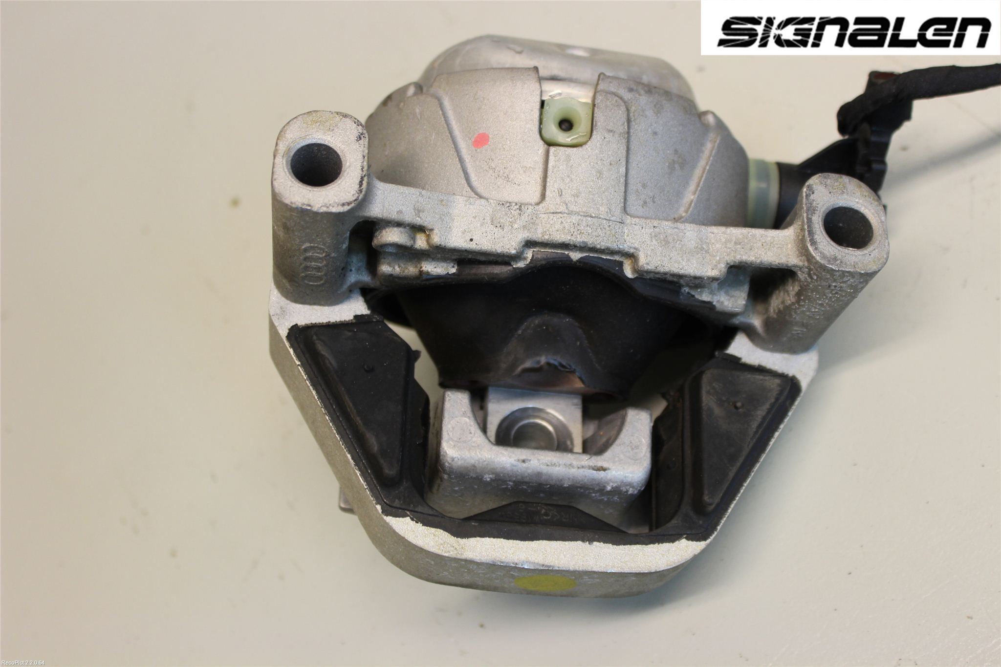 Audi A6/S6 4G 11-18 Motor Feste Gummi