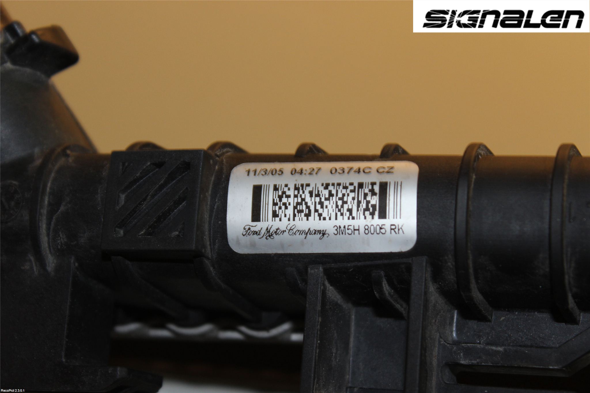 Ford FOCUS     04-07 Radiator Manuell