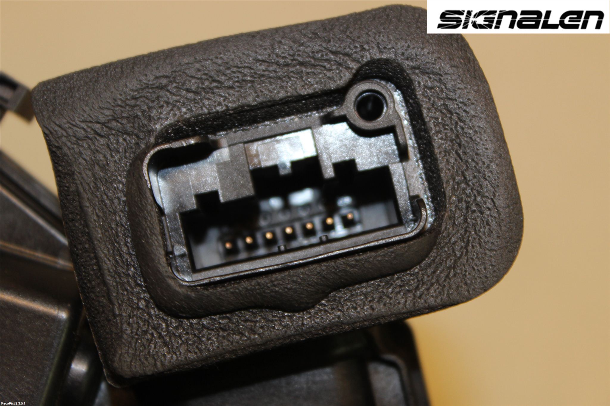 Volkswagen VW GOLF VI 09-13 Dørlås - Låsekasse