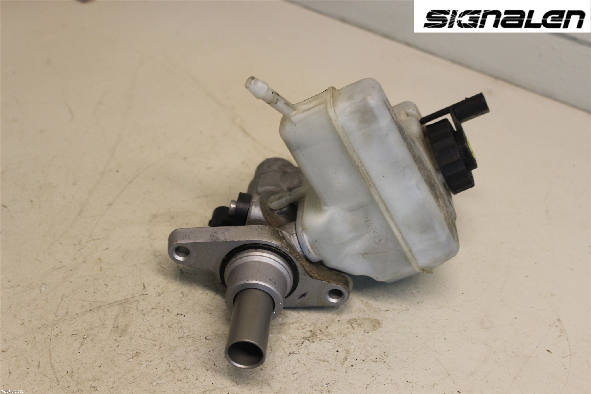Volkswagen VW PASSAT 11-14 Brems Hovedsylinder
