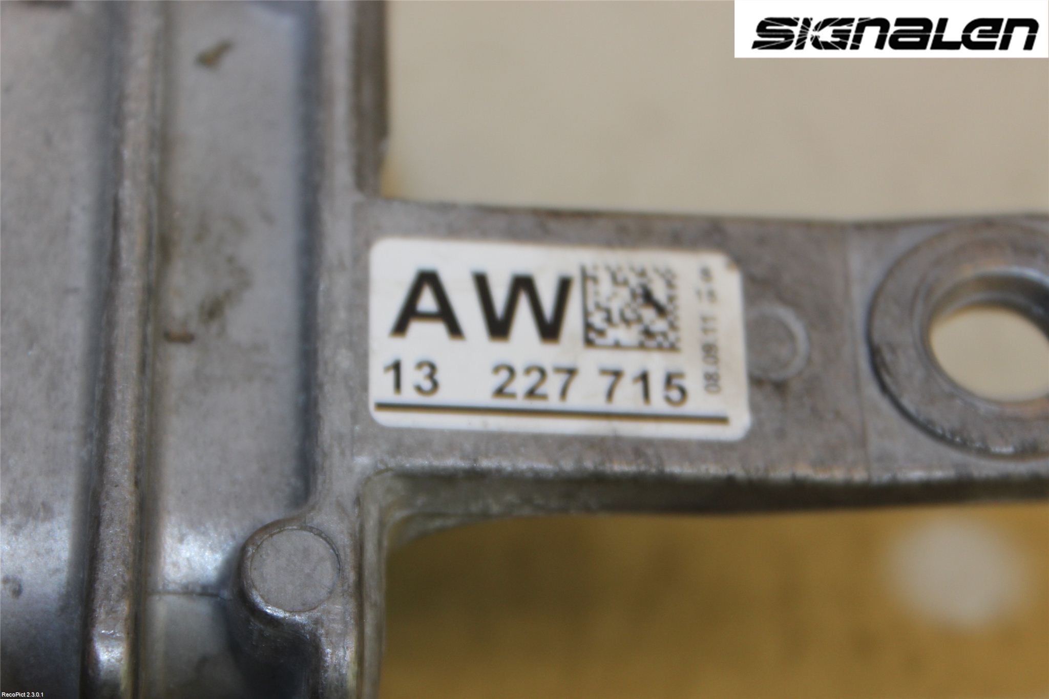 Opel INSIGNIA 09-16 Motor Feste Gummi