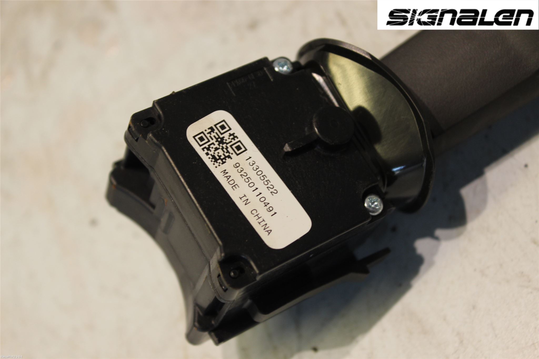 Opel ASTRA J 10-15 Bryter Ratt Visker - Spyler