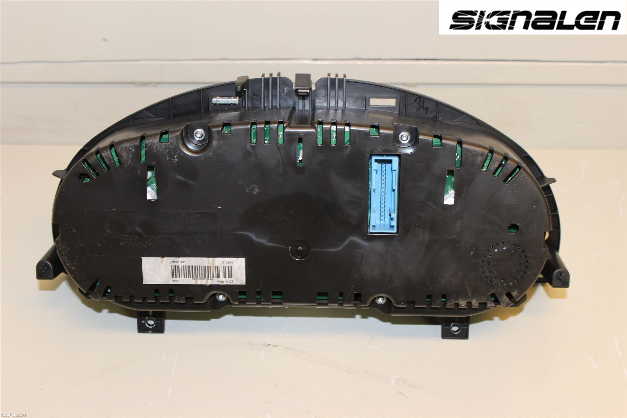 Volkswagen VW PASSAT 11-14 Instr Kombinert