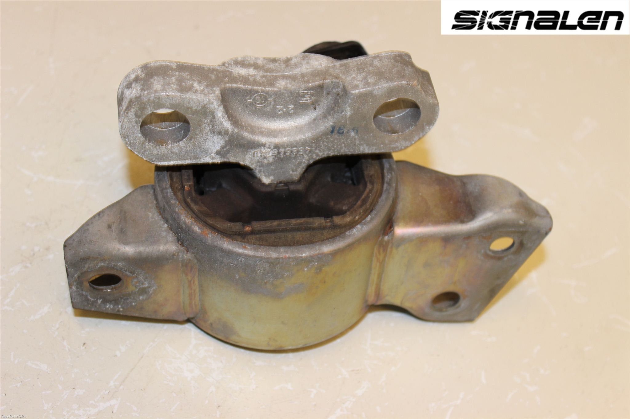 Opel CORSA D 07-14 Motor Feste Gummi
