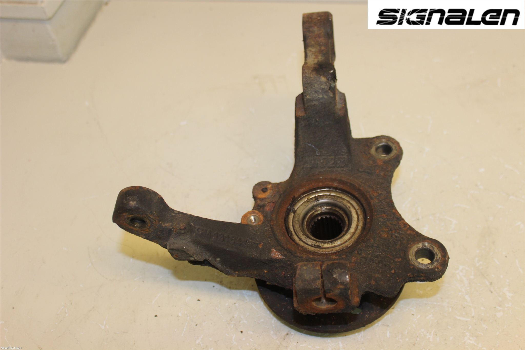 Opel COMBO 02-12 Spindel Vf