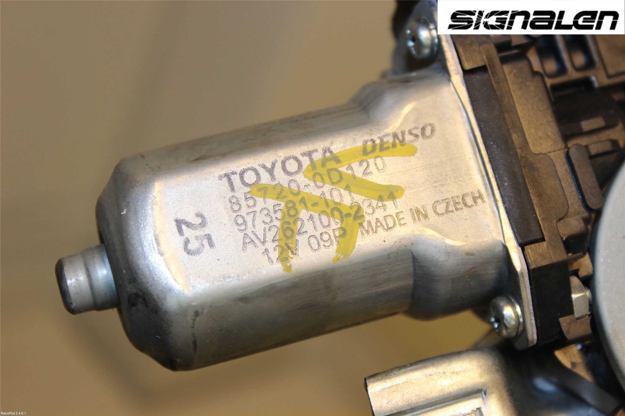 Toyota YARIS XP130 12-14 Vindusheis El Komp