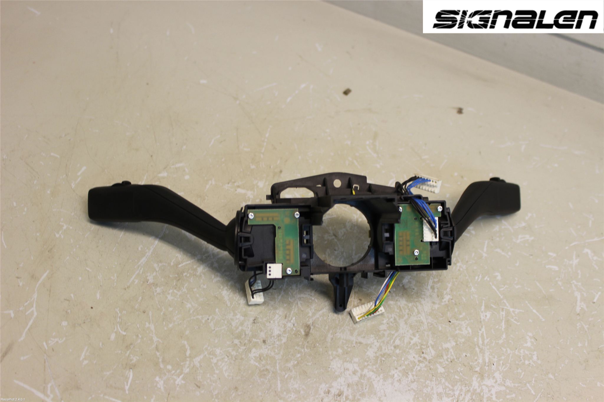 Volkswagen VW GOLF PLUS/CROSS GOLF 04-14 Bryter Ratt Kombi H Og V