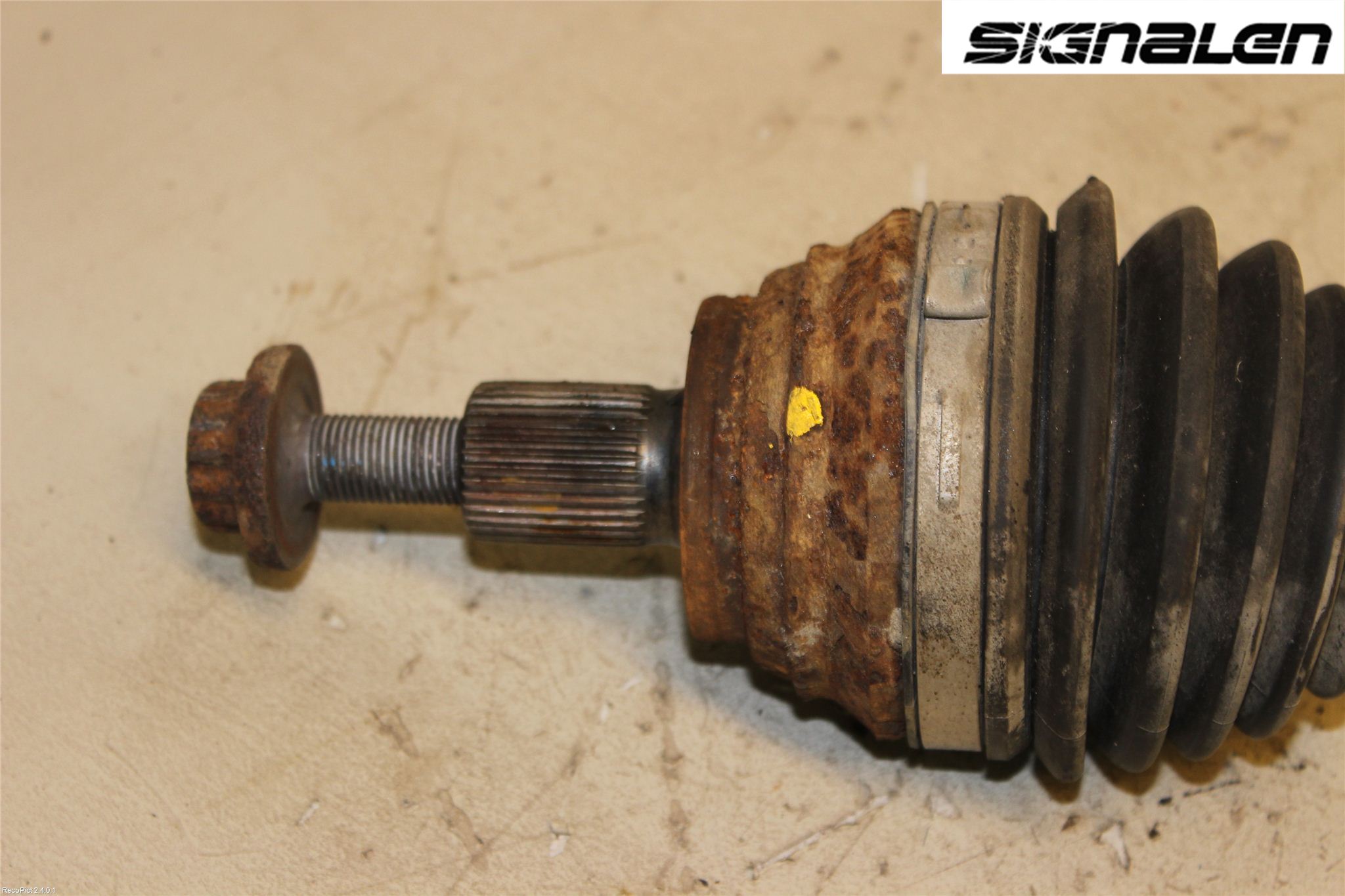Volkswagen VW GOLF VI 09-13 Drivaksel Foran Kompl Venstre