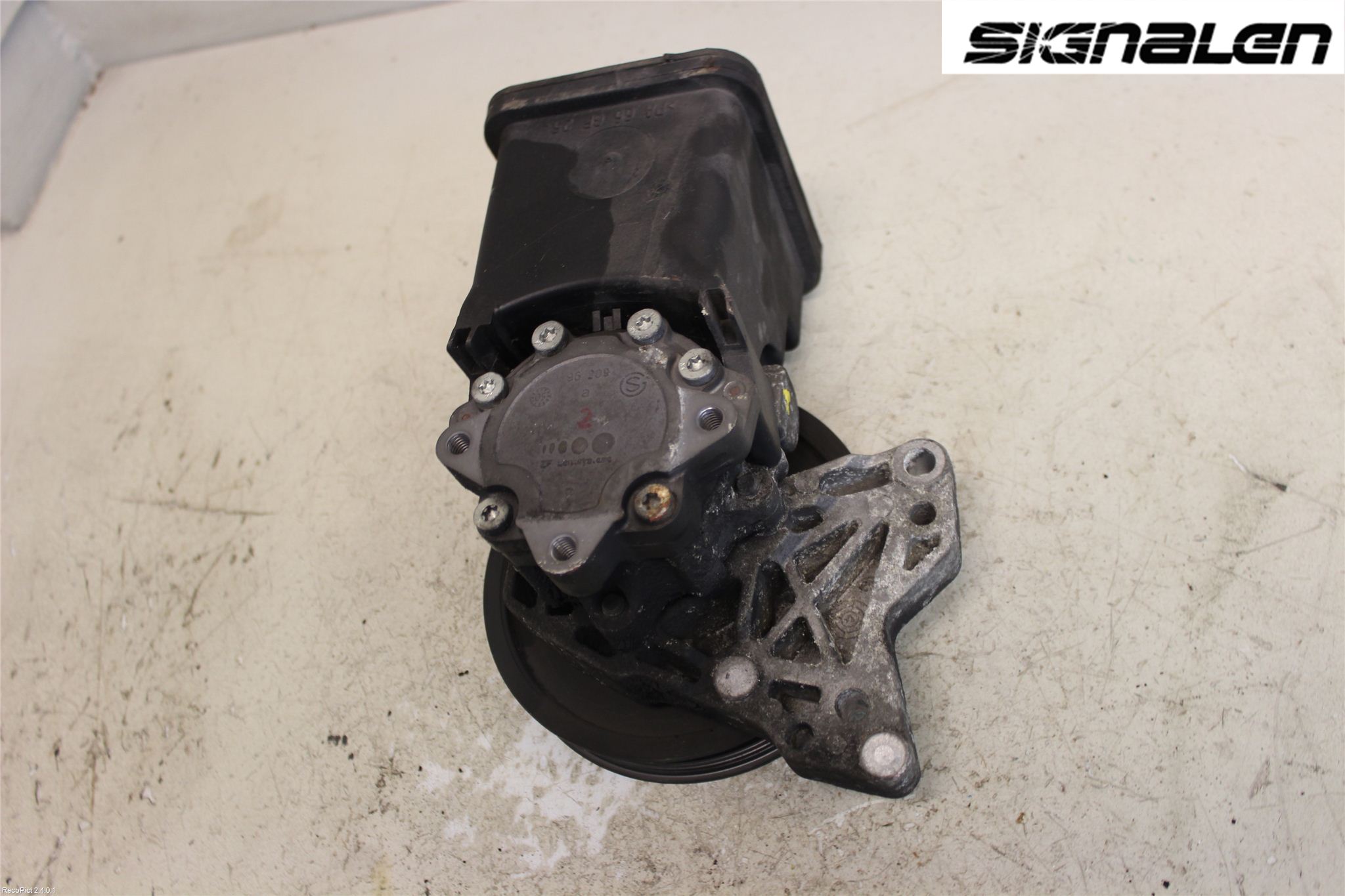 BMW 5 E60/61 Sed/Tou 02-10 Servo Pumpe