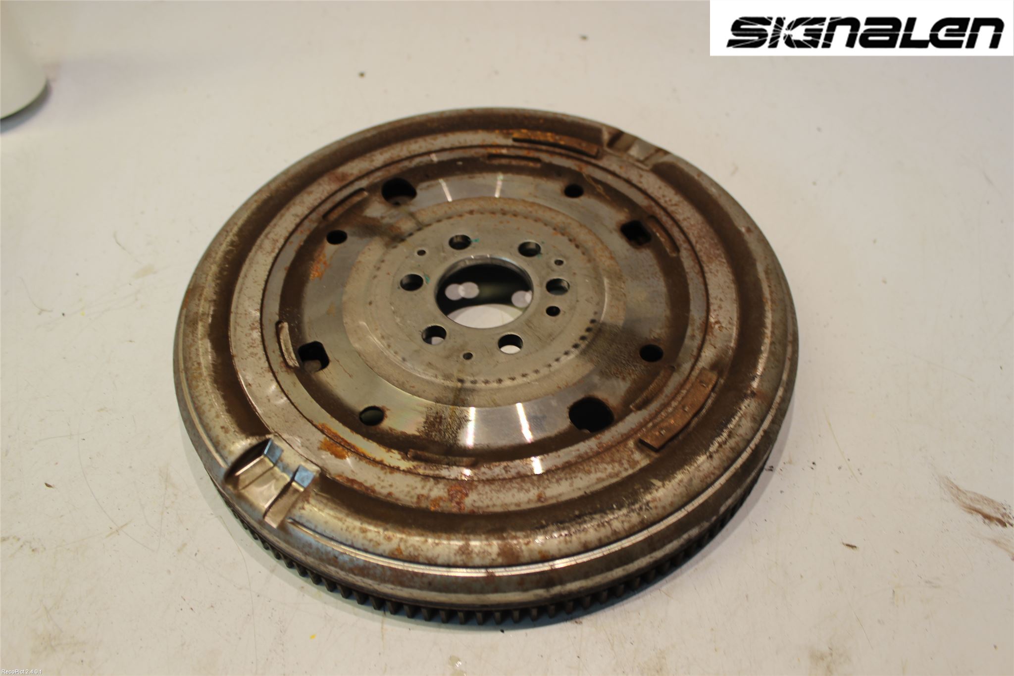 Volkswagen VW POLO 10-17 Svinghjul Automat