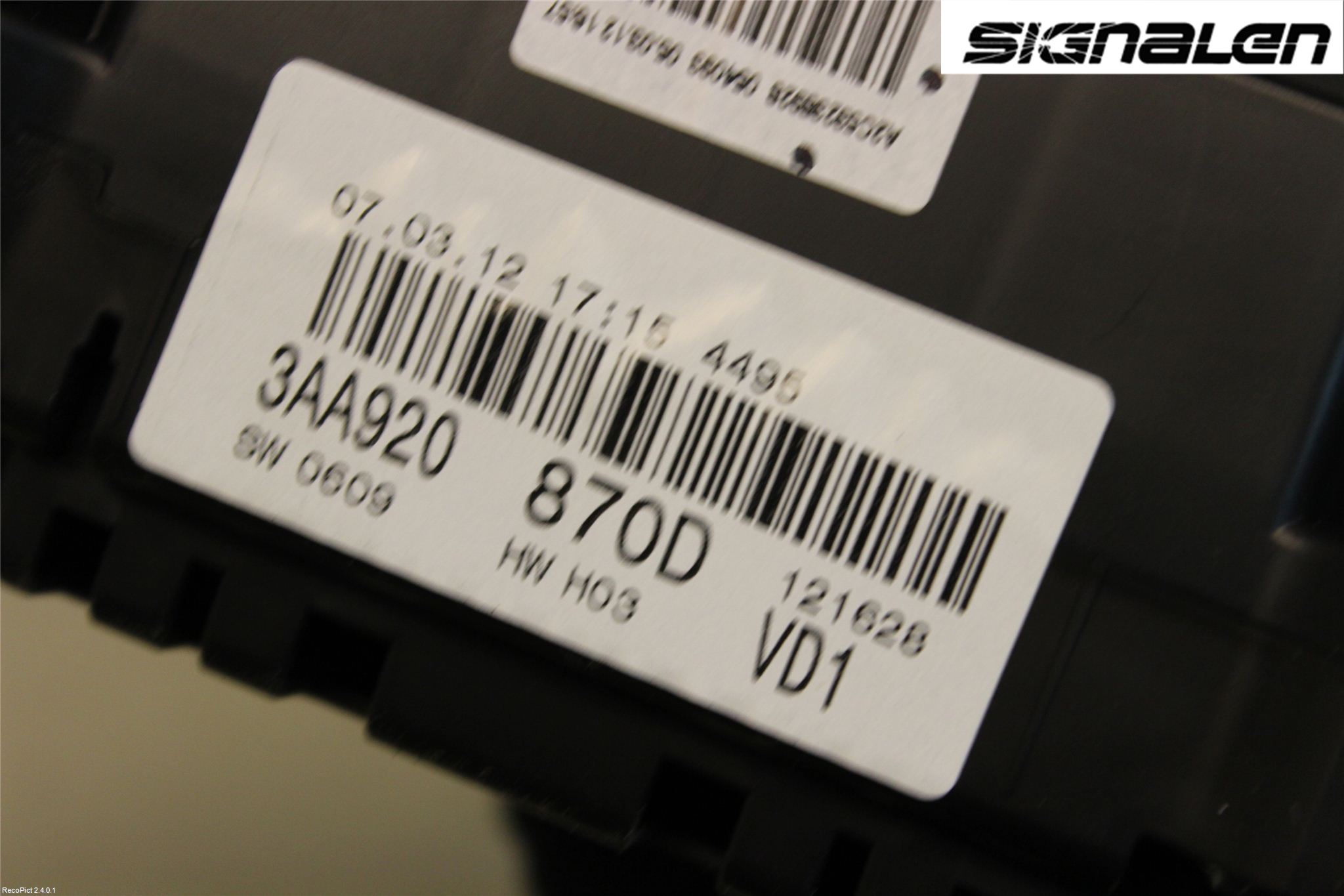 Volkswagen VW PASSAT 11-14 Instr Kombinert