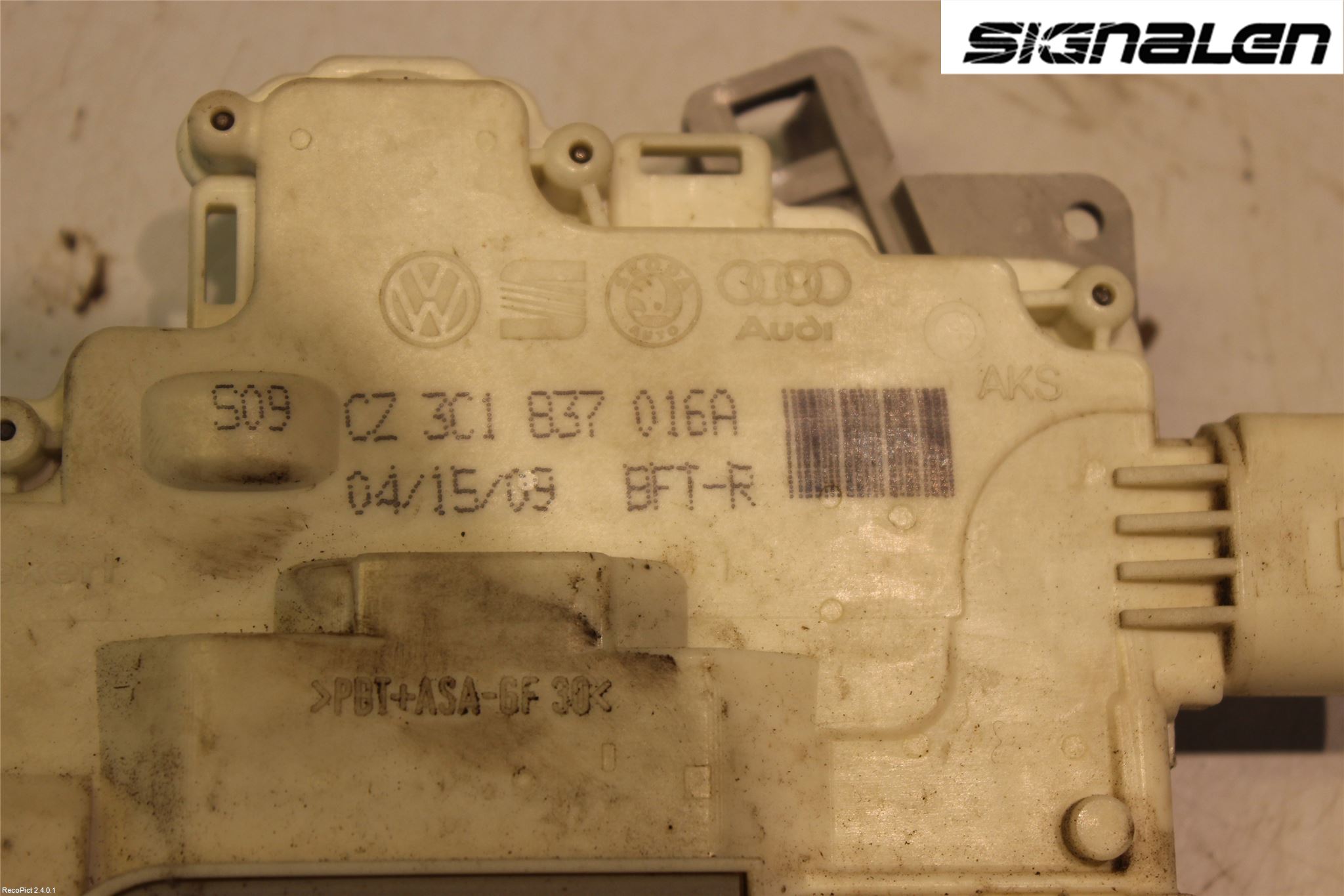Volkswagen VW PASSAT 05-11 Dørlås - Låsekasse