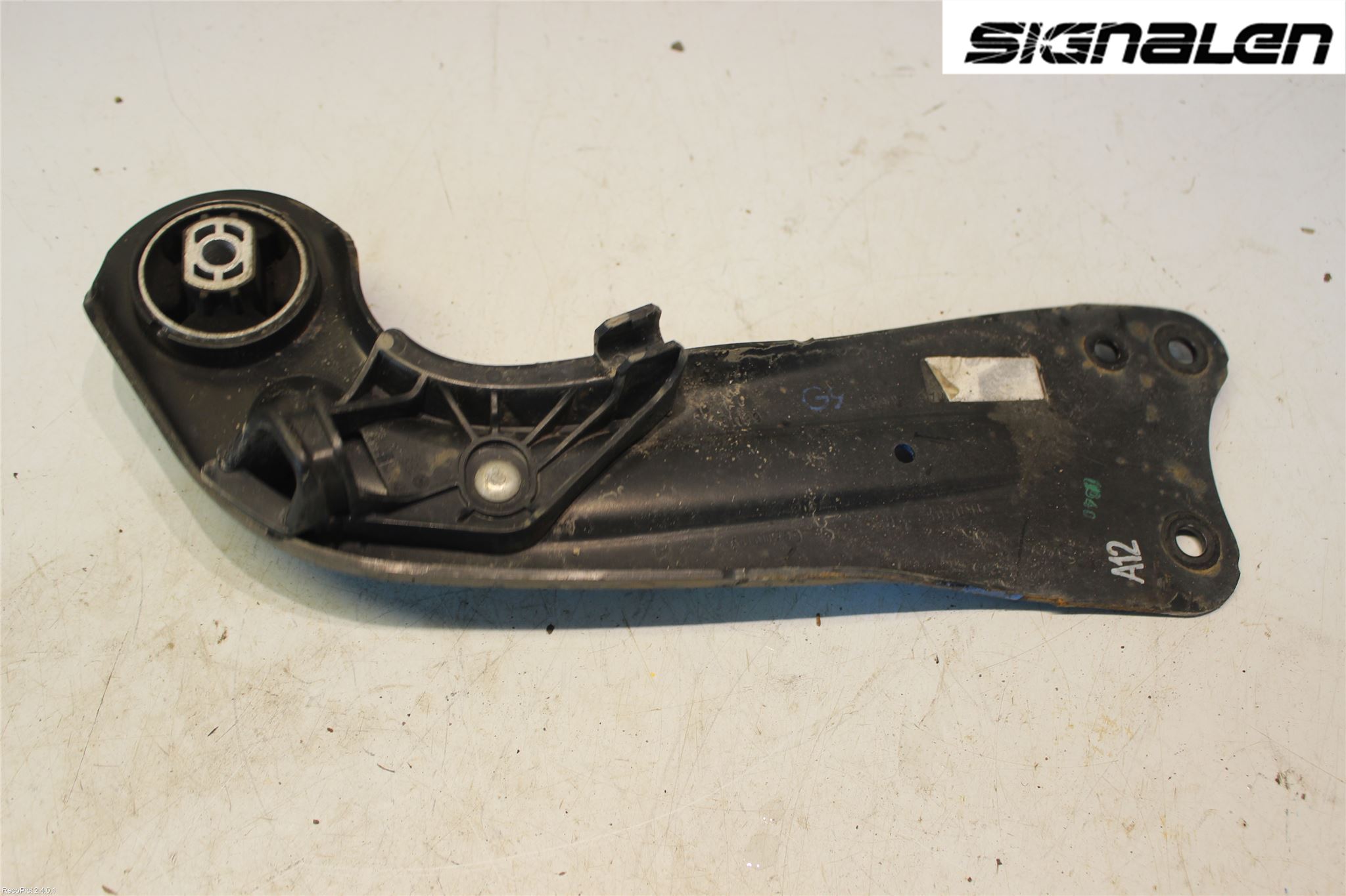 Volkswagen VW GOLF VI 09-13 Bærearm Bak Høyre Øvre