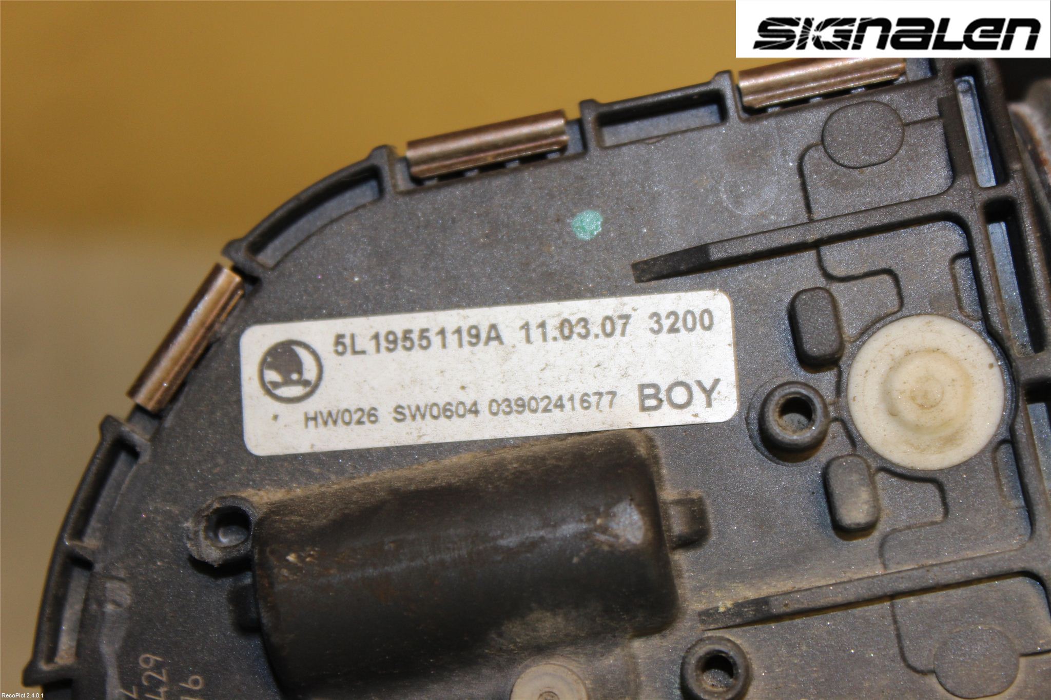 Skoda YETI Viskermotor Frontrute
