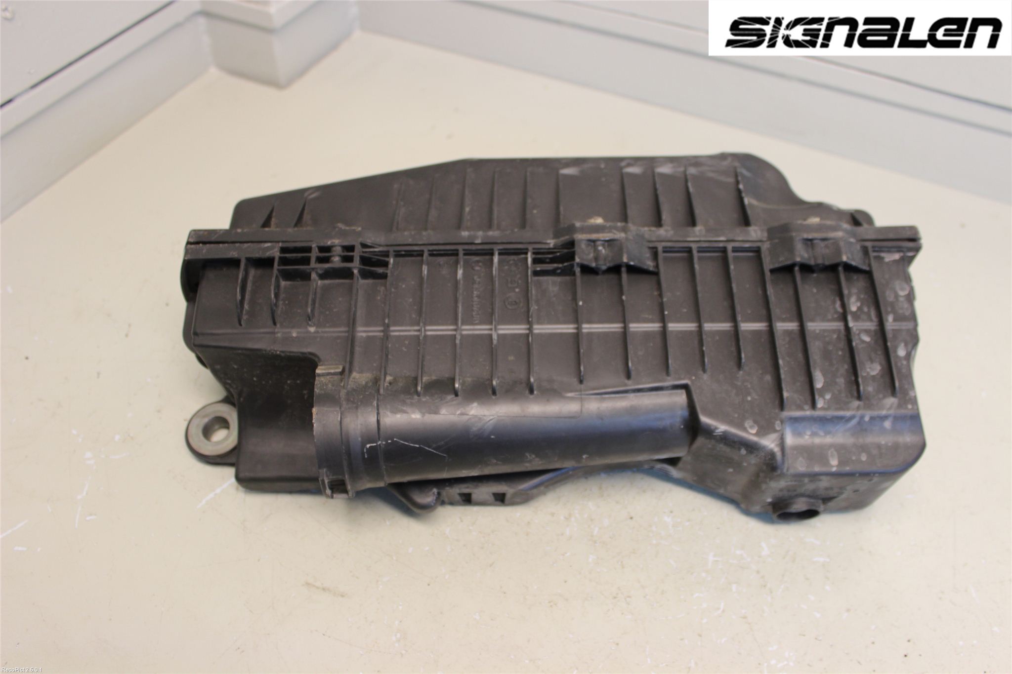 Citroen C4 I   05-10 Luftfilter Boks