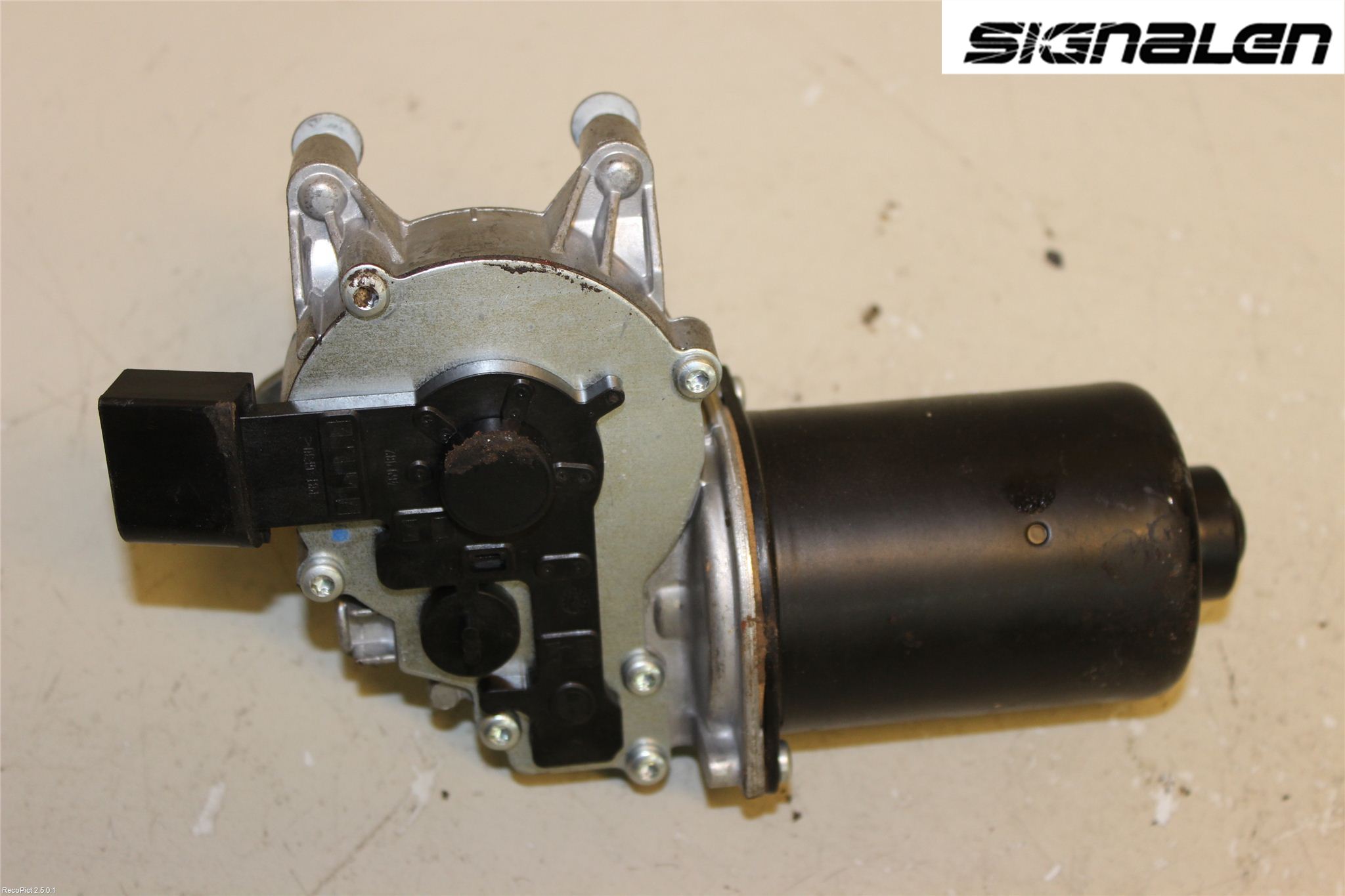 BMW 3 E90/91 SED/TOU 05-12 Viskermotor Frontrute