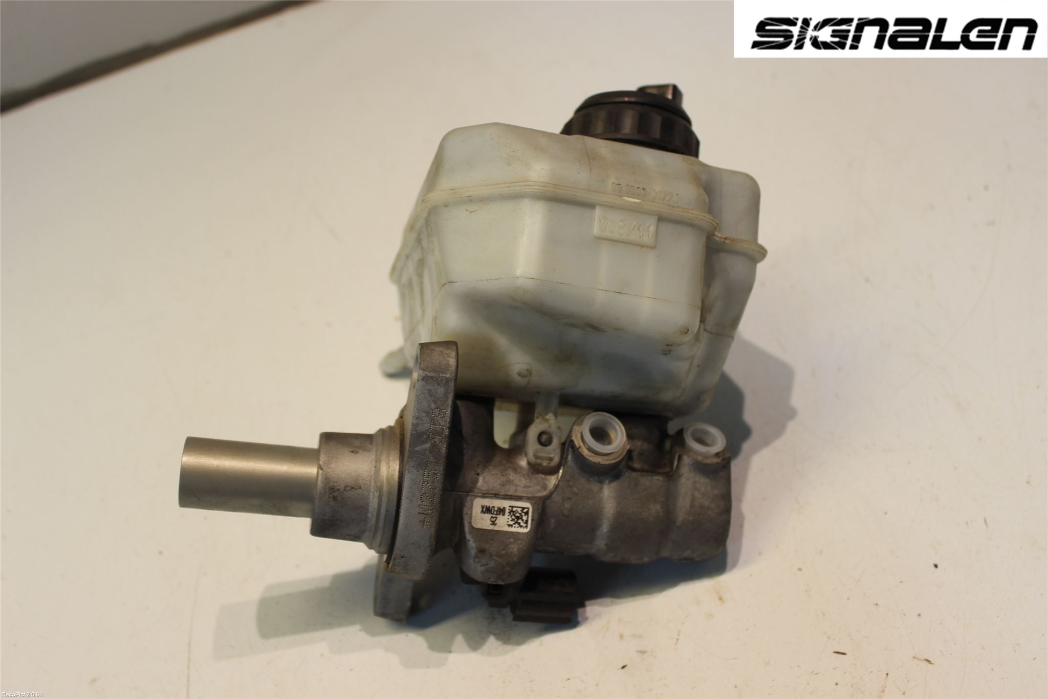 Volkswagen VW PASSAT 11-14 Brems Hovedsylinder