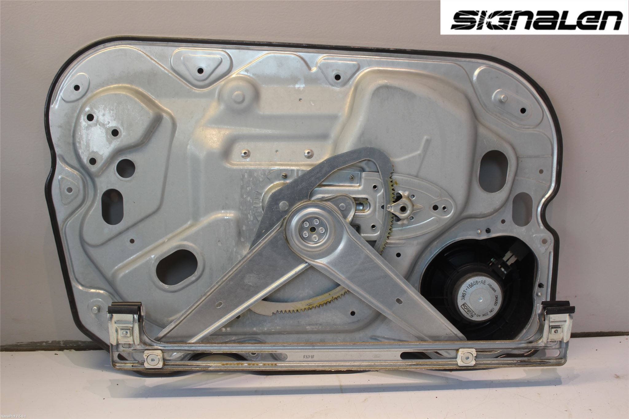Ford FOCUS 08-11 Vindusheis