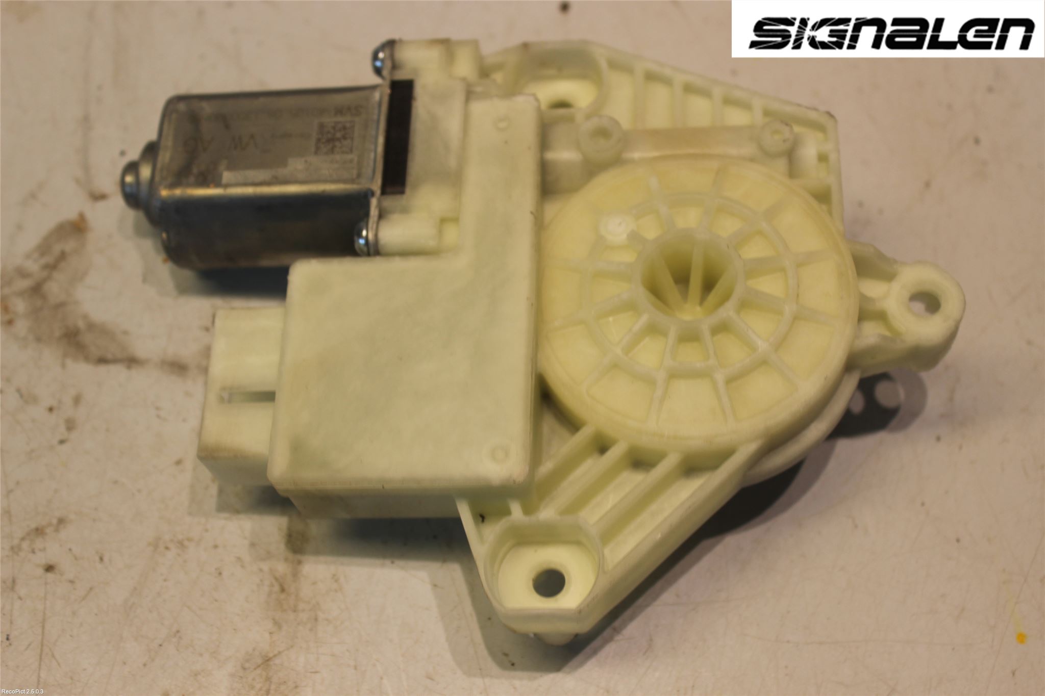 Skoda RAPID Vindusheismotor