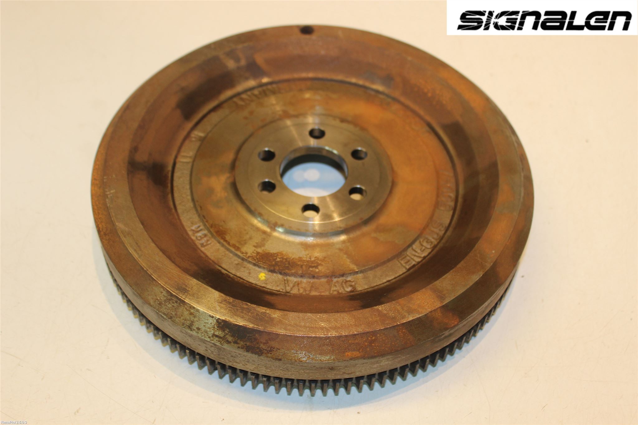 Volkswagen VW GOLF VI 09-13 Svinghjul Manuell