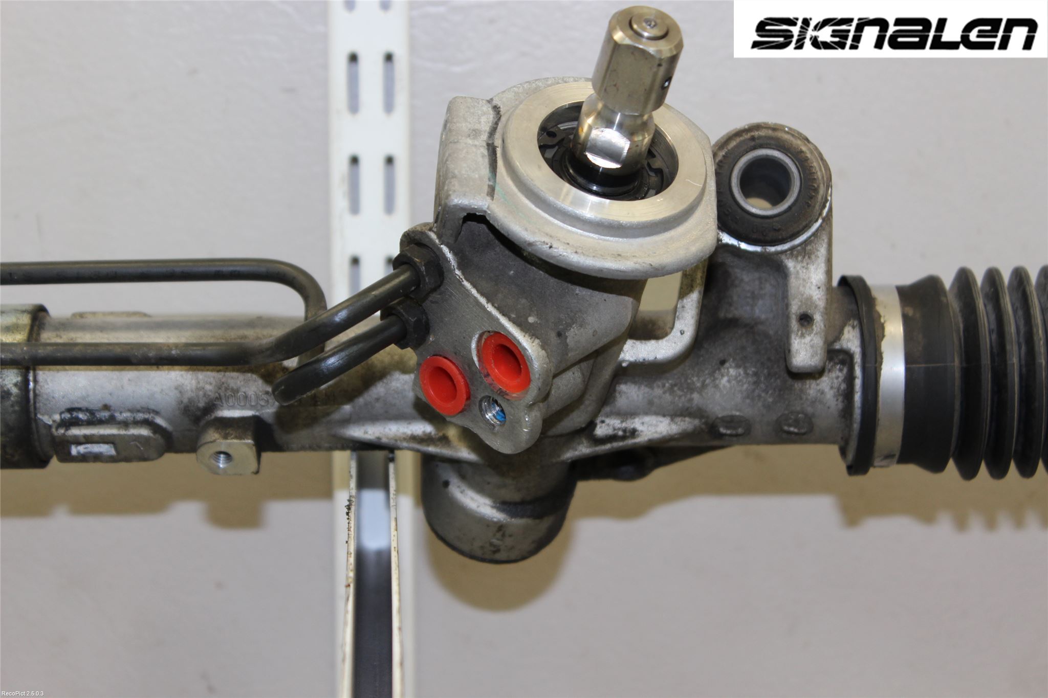 Ford TRANSIT CONNECT 03-08 Servo Snekke - Tannstang