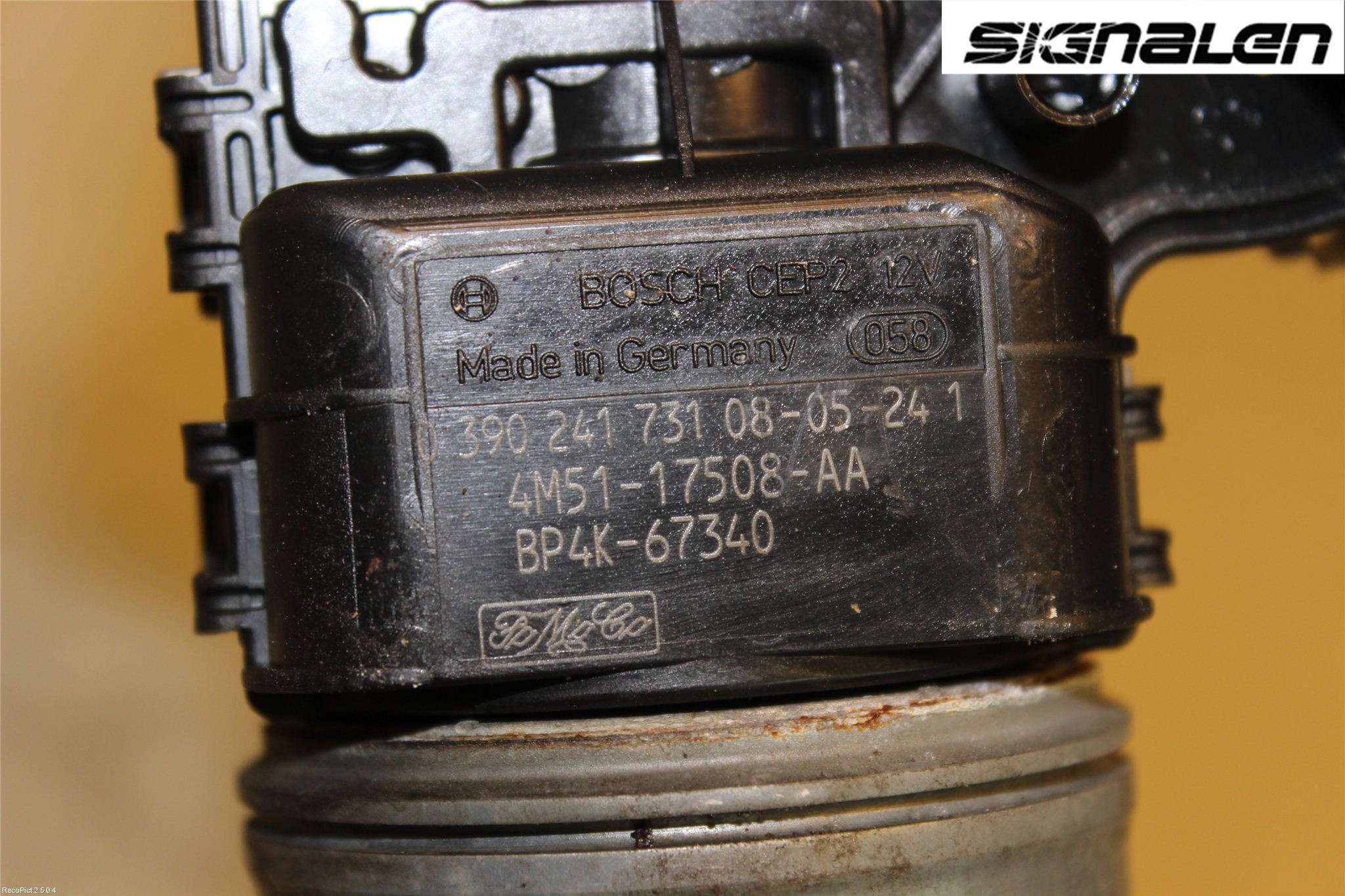 Ford FOCUS 08-11 Viskermotor Frontrute