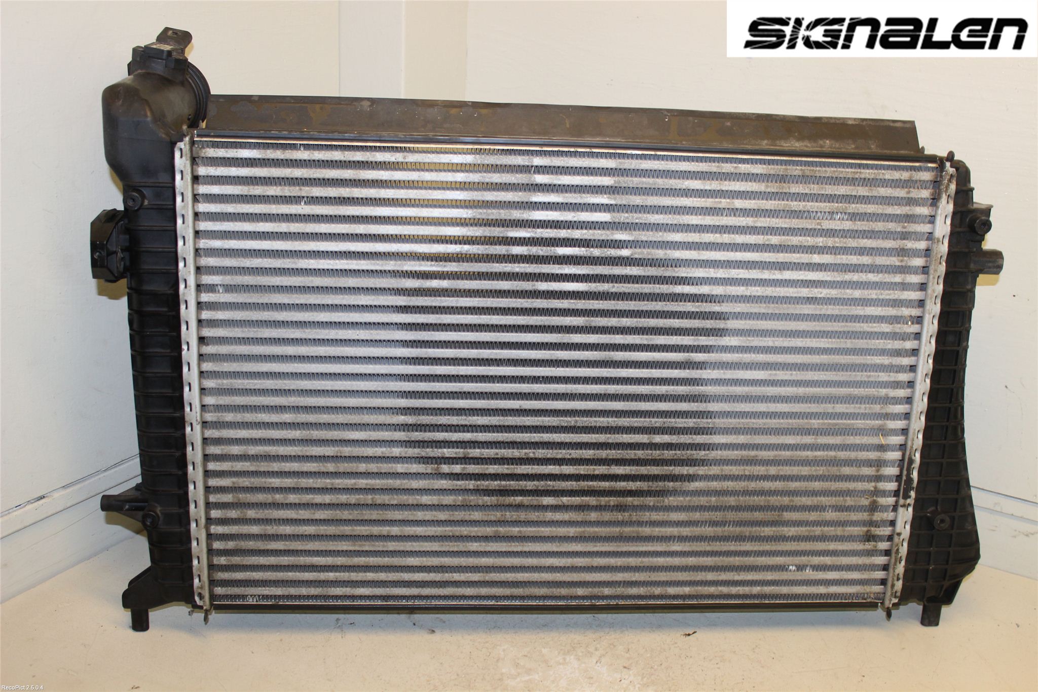 Volkswagen VW PASSAT 05-11 Intercooler Radiator
